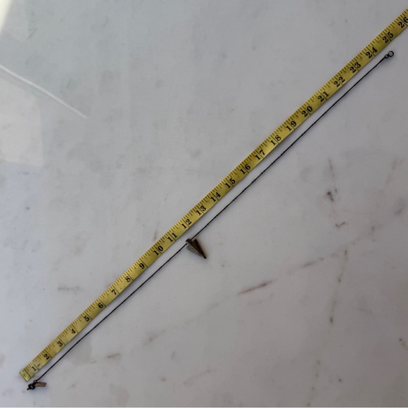 MADEWELL 1937 Arrowhead Pendant Necklace - Picture 5 of 5